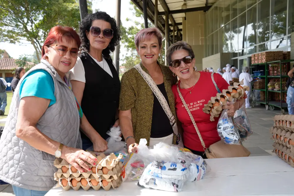 Paquetes Nutricionales Estudiantiles: Alimentación en Receso Escolar