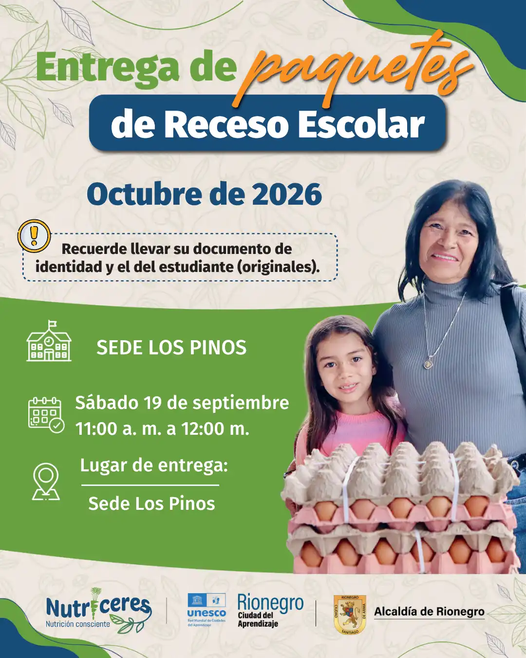 Entrega del Paquete Vacacional Nutricional a familias y estudiantes por parte del equipo de Nutriceres.
